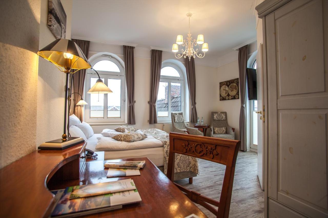 Hotel Duenenlaeufer Langeoog Bagian luar foto